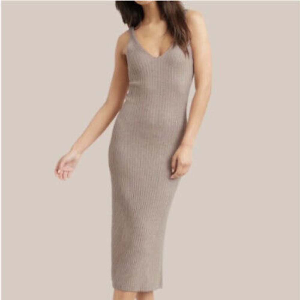 Modern Citizen Tan Ribbed V Neck Bodycon Sweater‎ Dress
